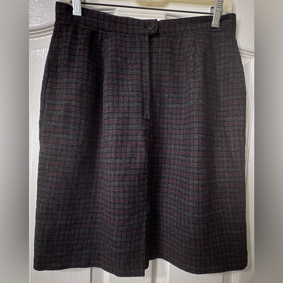 Charcoal Gray Wool Blend Skirt - Picture 3 of 3